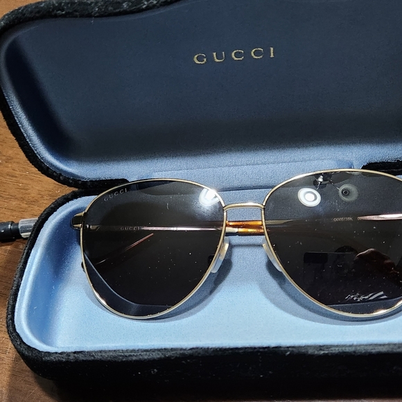 Gucci  Glasses - Picture 4 of 4